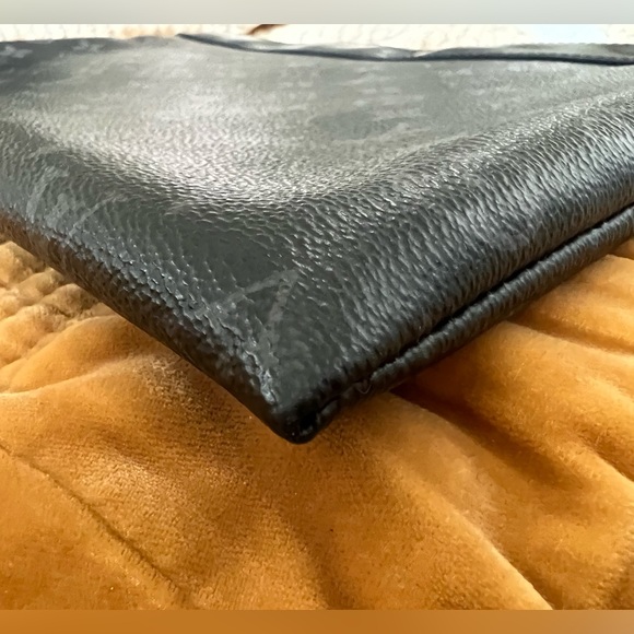 LOUIS VUITTON ECLIPSE DISCOVERY POCHETTE MONOGRAM POUCH CASE CLUTCH BAG M62291 - Picture 5 of 12